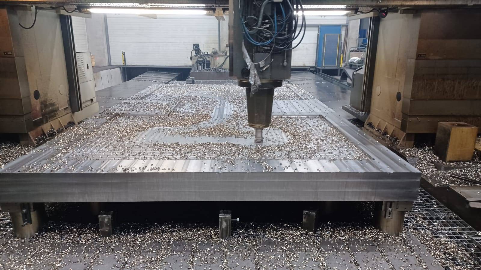 Large surface CNC milling